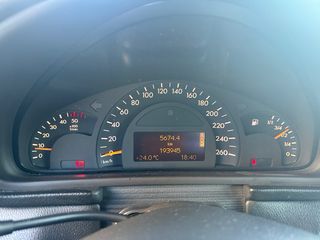 Mercedes-Benz Clase C 2006