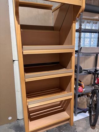 Estantería Panera de madera para kiosko 
