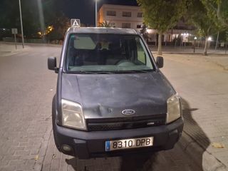 Ford Grand Tourneo Connec 2005
