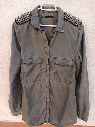 Camisa Zara con tachuelas Talla M