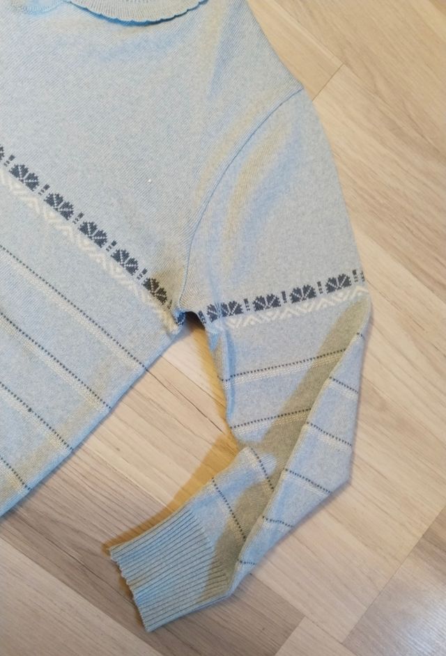 Jersey azul mujer cuello pico con botón