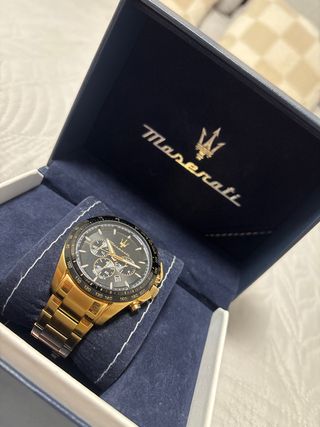 Reloj Maserati Dorado y Negro
