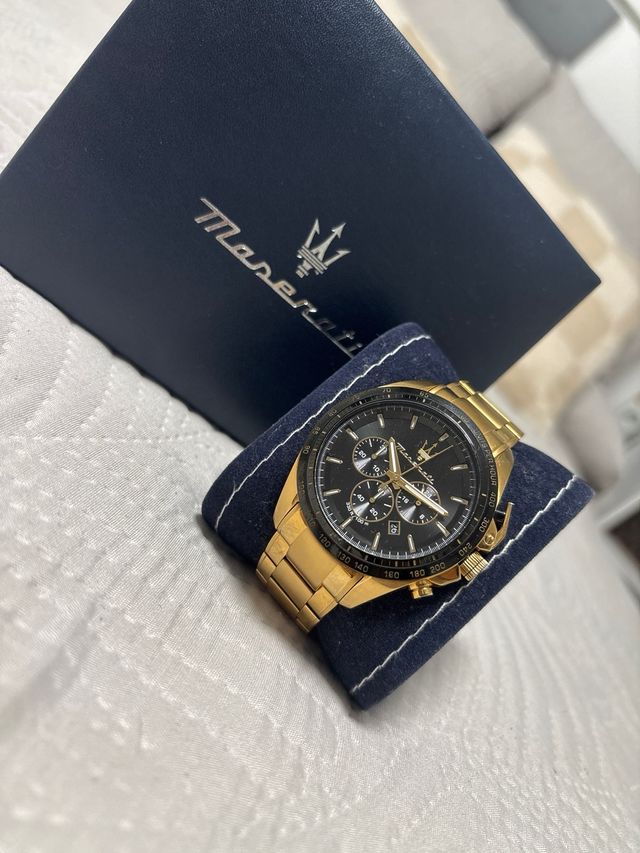 Reloj Maserati Dorado y Negro