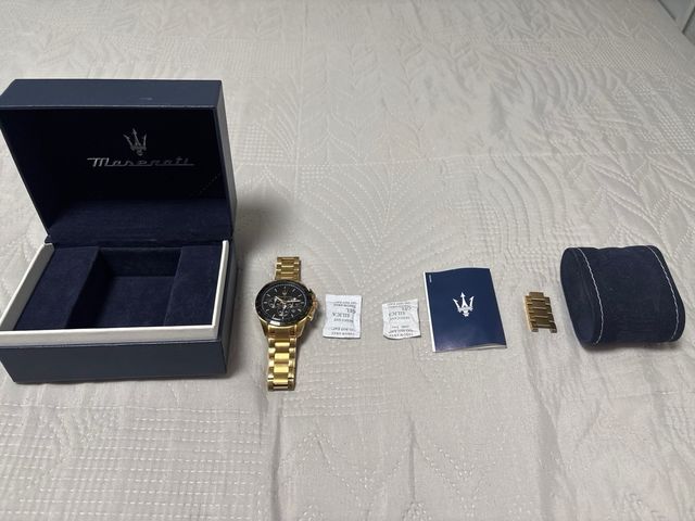 Reloj Maserati Dorado y Negro