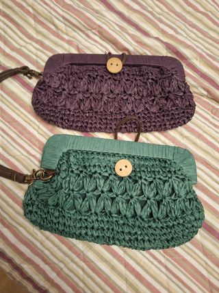 Bolsos de mano verdes y morados
