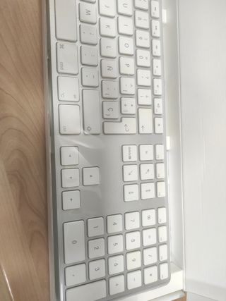 Teclado Apple con cable