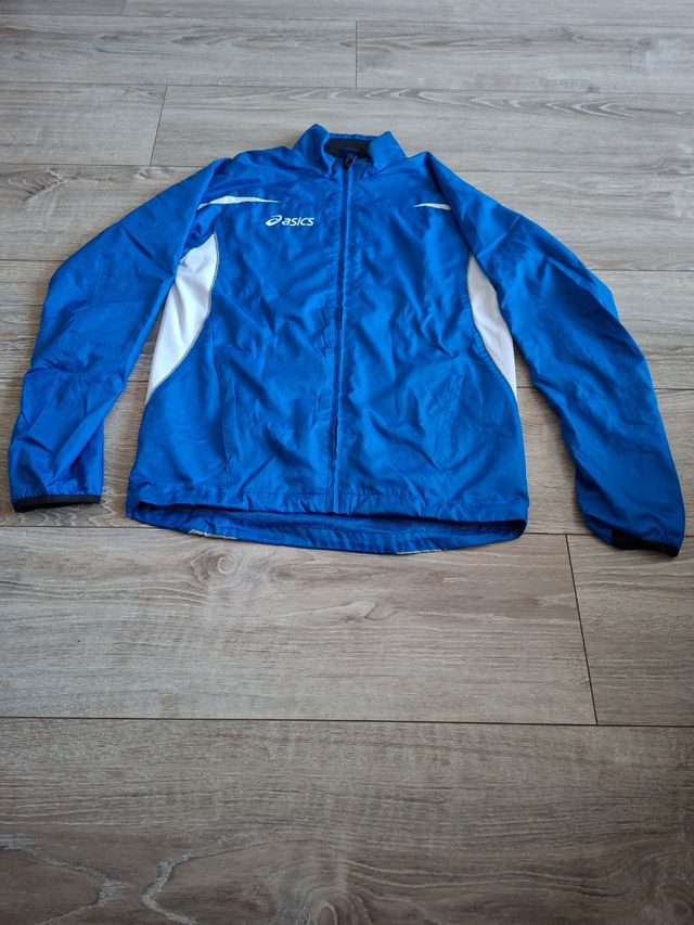 Chubasquero Asics azul