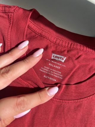Camiseta Levi's Roja Talla XS