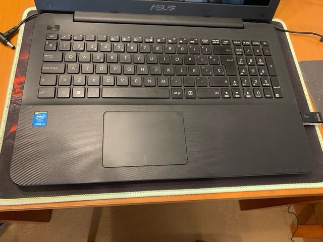 Portátil ASUS X554L Negro