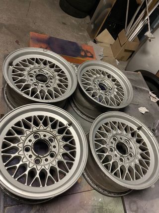 Llantas Styling 5 BBS 

bbs de e34 con tapas