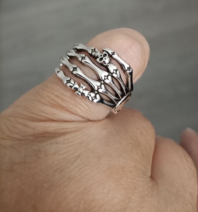 Anillo dedos esqueleto