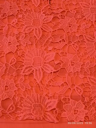 Blusa coral encaje manga corta cola T.S