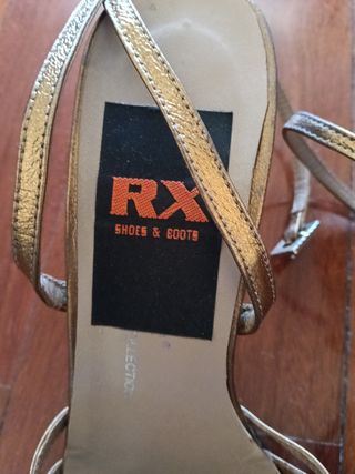 Zapatos de tacón dorados Laura Mat 6 ctm 