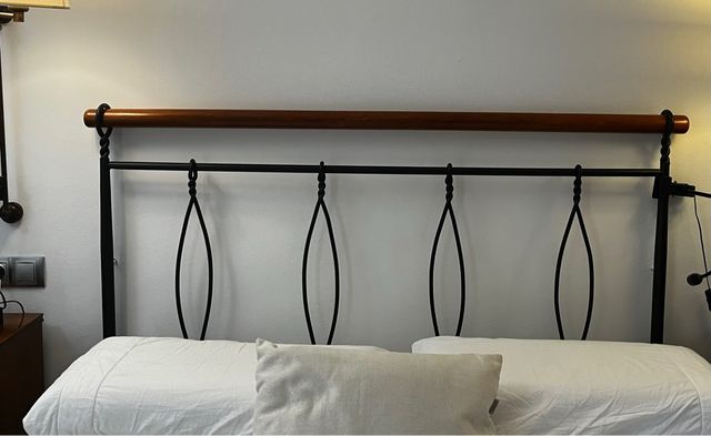 Cabecero para cama de 135  hierro y madera maciza 