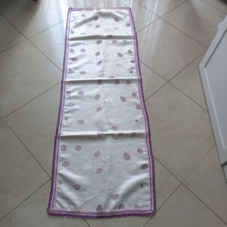 Runner da tavola artigianale bianco e viola