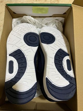 Zapatillas Lacoste Azul Marino y Blanco