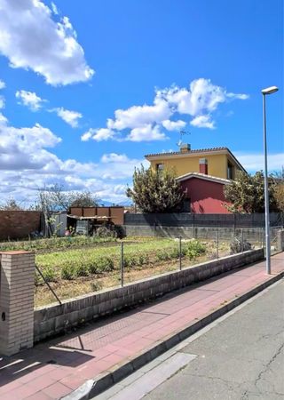 Parcela para vivienda unifamiliar aislada