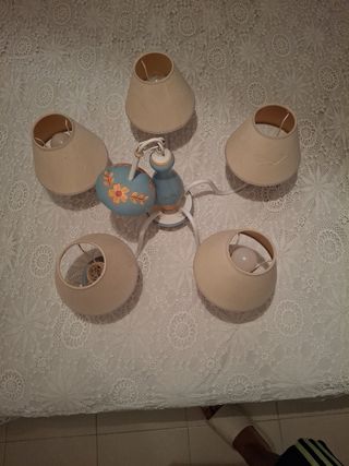 Lámpara de techo infantil con 5 tulipas