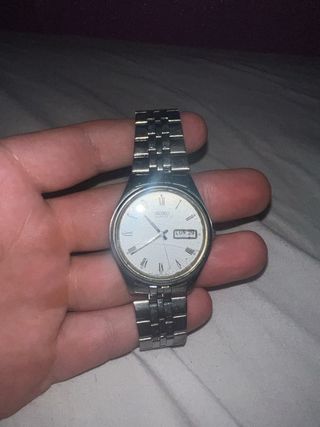 Reloj Seiko Plata y Blanco
