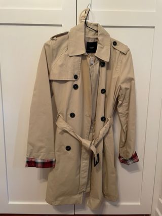 Gabardina beige Mango