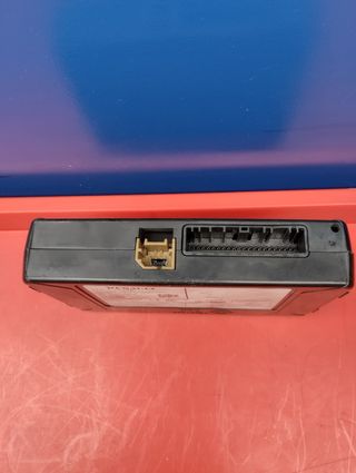 Módulo Eléctrico Renault 282752028R TCU GEN2 2G