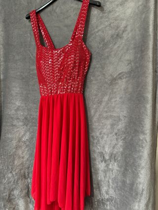 Abito rosso con paillettes