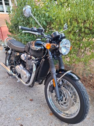 Triumph Bonneville T120 5050 km