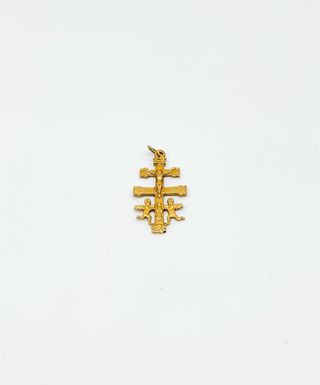 Colgante Cruz de Caravaca de oro 18k