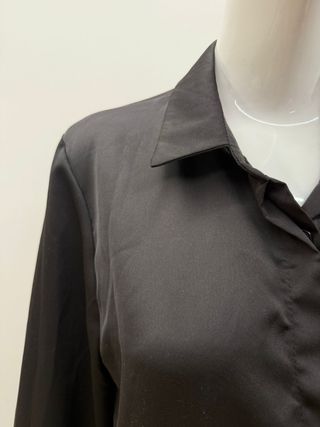 Camisa Negra Silky Talla M