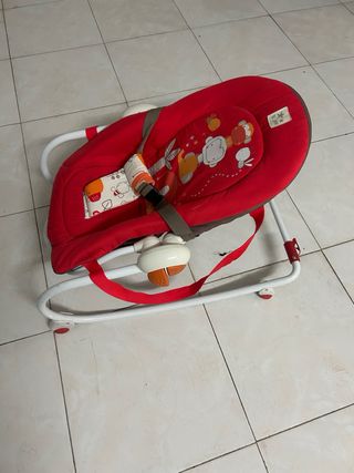 Hamaca para bebé roja con estampado