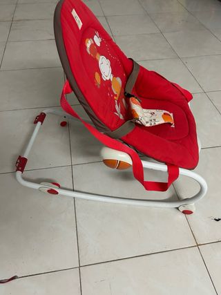 Hamaca para bebé roja con estampado