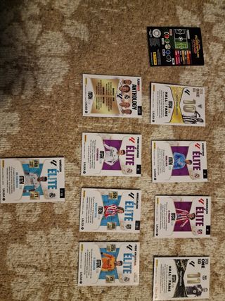 Cromos de fútbol Panini Élite y más