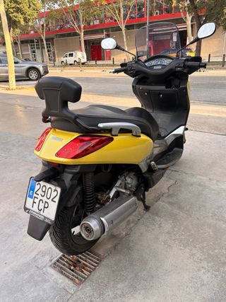 Yamaha Xmax 250 