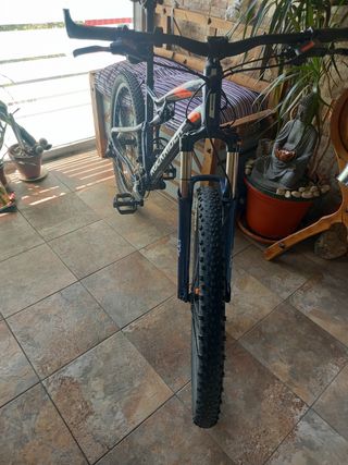 Bicicleta MTB 27.5