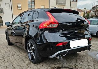 Volvo V40 R Design