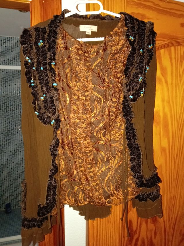 Lucy Collection Blusa falda y Rebeca Marrón Dorad