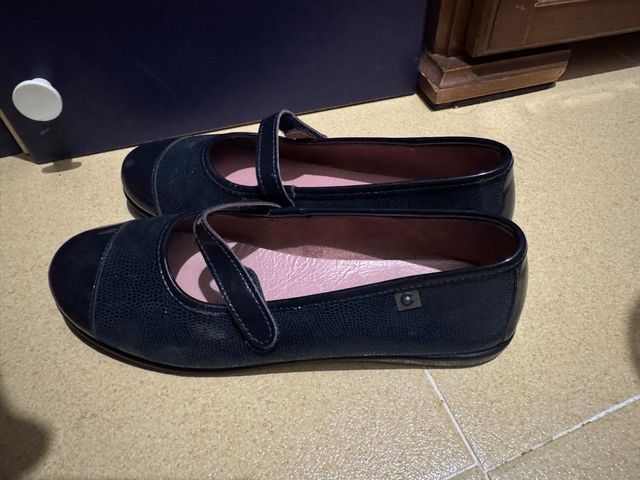 Merceditas niña azul marino