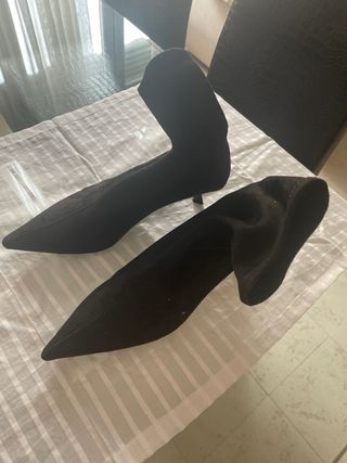 Botín Tacón Kitten Zara Negro
