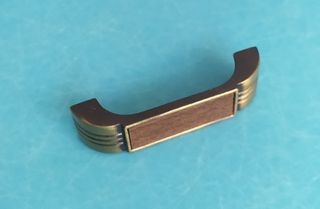 Tirador de mueble metal y madera