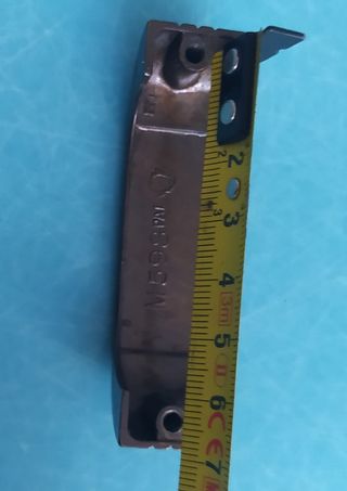 Tirador de mueble metal y madera