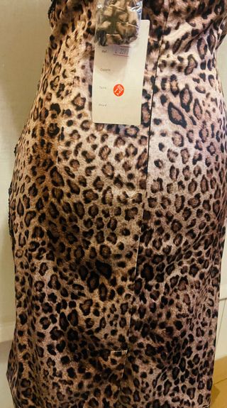 Vestido de fiesta estampado leopardo ylentejuelas 