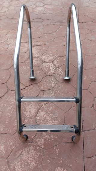 Escalera de piscina abatible 2 peldaños