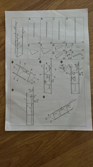 Perchero de bambú montado