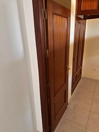 Puertas y armarios madera sapelly