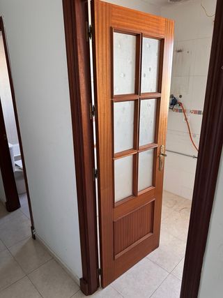 Puertas y armarios madera sapelly