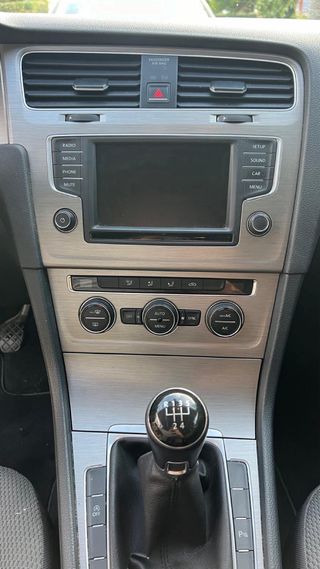 Volkswagen Golf Advance 1.6 TDI Bluemotion 110CV –