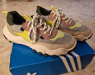 Zapatillas Zara Unisex Beige y Amarillo
