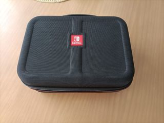 Maletín Nintendo Switch, Mando y Juego Just Dance