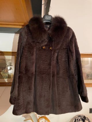 Giacca di lapin marrone con collo di volpe