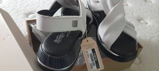 Sandalias Chika10 Talla 40 Mujer